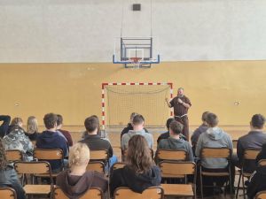 Czytaj więcej: Rekolekcje szkolne z br. Szymonem