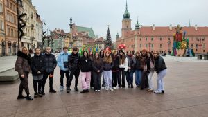 Czytaj więcej: Wycieczka edukacyjna do Warszawy - nauka, historia i świąteczna magia